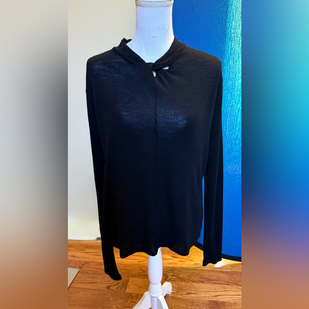 Vince Black knot sweater size L